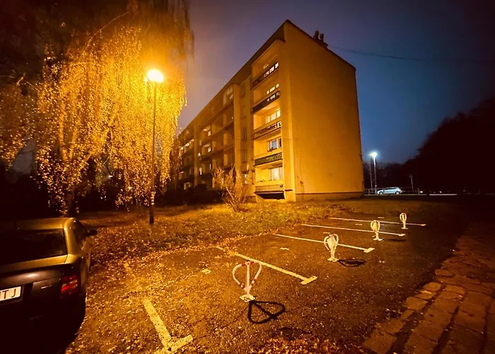 Ktw Park Slaski - Family Delux Lägenhet Katowice